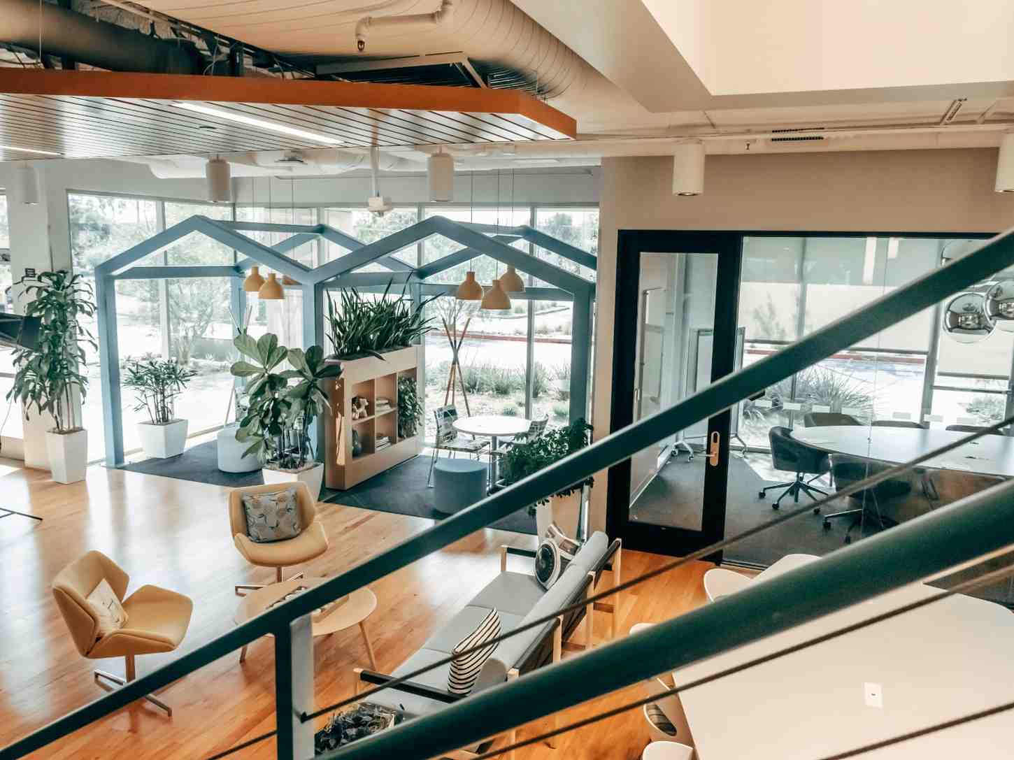 Professional Meeting Room Solutions in Noida